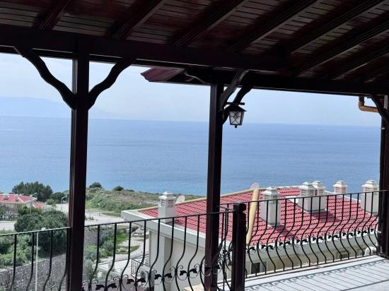 Freistehende 4+1 Villa Mit Ungestörtem Meerblick Im Stadtteil Atatürk Von Seferihisar.