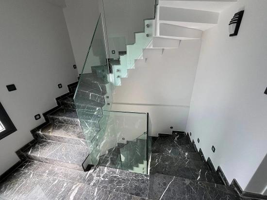 Moderne Architekturvilla (3+1 Zimmer) In Özdere Zu Verkaufen, Nur Wenige Gehminuten Vom Meer Entfernt
