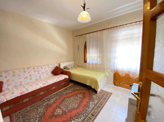 7+1 Eckvilla Zum Verkauf In Seferihisar Cumhuriyet, 400 M Vom Meer Entfernt!