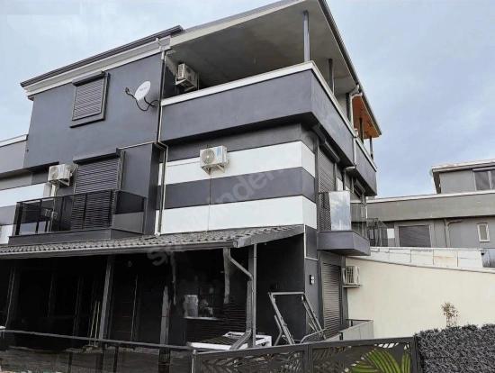 3+1 Villa Mit Fußbodenheizung Und Eigentumsrechten Im Stadtteil Payamlı Von Seferihisar Zu Verkaufen