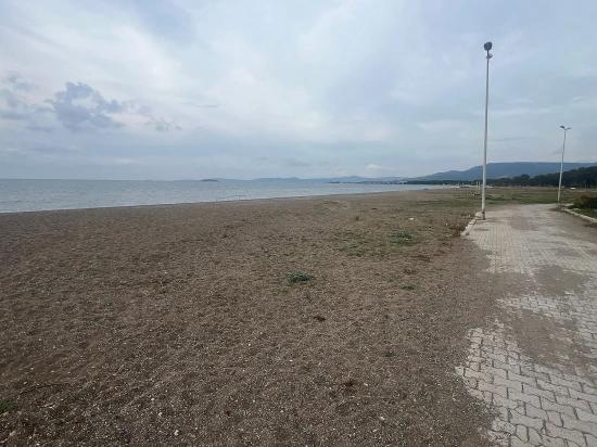 Ultra-luxusvilla Mit Großem Garten, 30 Meter Vom Meer Entfernt In Özdere