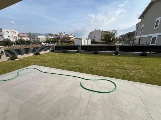 3+1 Villa Zum Verkauf In Menderes Gümüldür, 400 Meter Vom Meer Entfernt, Mit 3+1 Parkplätzen