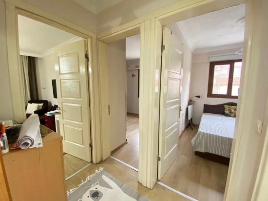 2+1-Zimmer-Wohnung Im Zentrum Von Seferihisar Ürkmez Zu Verkaufen, 200 M Vom Strand Entfernt, Keine Nebenkosten