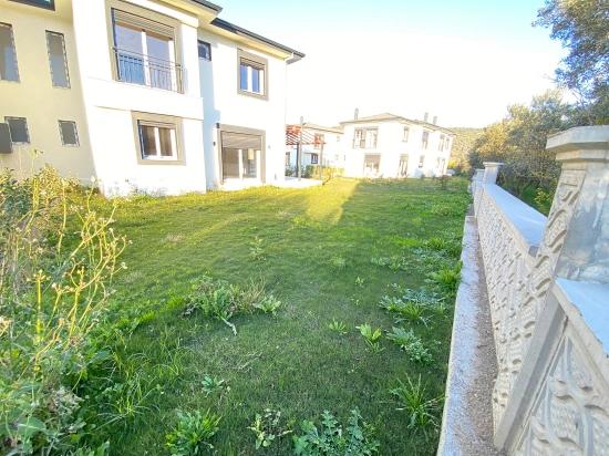 3+1 Villa Zum Verkauf In Seferihisar Kavakdere, 4 Km Vom Meer Entfernt, Mit Nutzungsgenehmigung