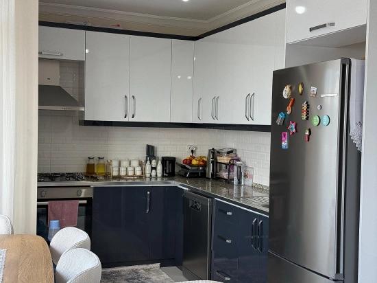 2+1-Wohnung Mit Hauptbadezimmer In Gumuldur Zu Verkaufen
