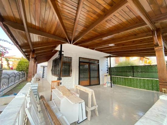 Ultra-Luxuriöse, Erstklassige 4+1-Zimmer-Villa Zum Verkauf In Seferihisar Ürkmez, 100 M Vom Meer Entfernt.