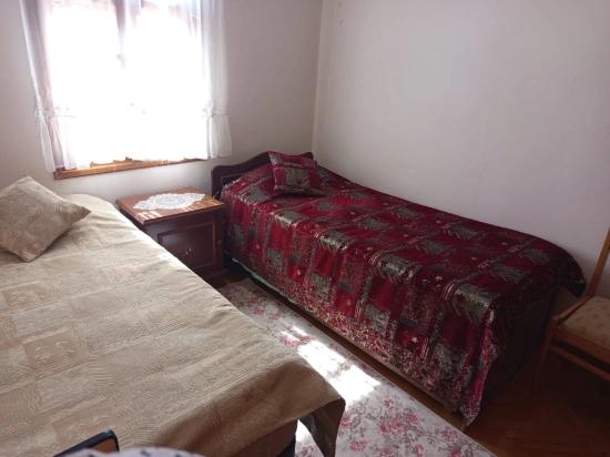 3+1 Villa Zum Verkauf In Doğanbey, In Einer Anlage Am Meer Mit Swimmingpool