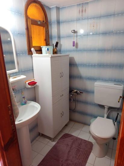 3+1 Villa Zum Verkauf In Doğanbey, In Einer Anlage Am Meer Mit Swimmingpool