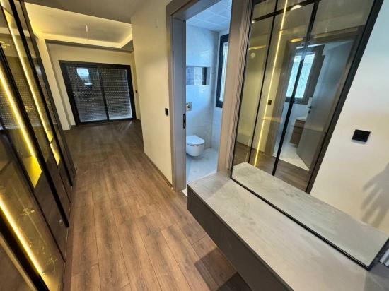 Luxuriöse 3+1 Privatvilla Mit Pool Am Meer In Özdere