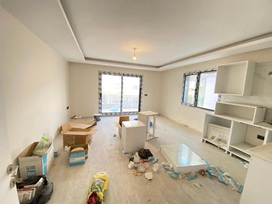 Luxuriöse 3+1-Maisonette-Wohnung Mit Terrasse In Zentraler Lage In Ürkmez