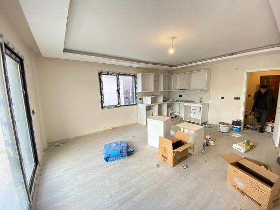 Seferihisar Ürkmez zentrale Lage luxuriöse Terrasse null 3+1 Wohnung Doppelhaus