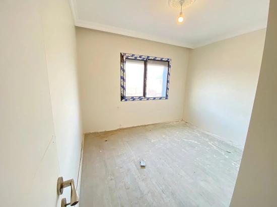 Seferihisar Ürkmez zentrale Lage luxuriöse Terrasse null 3+1 Wohnung Doppelhaus