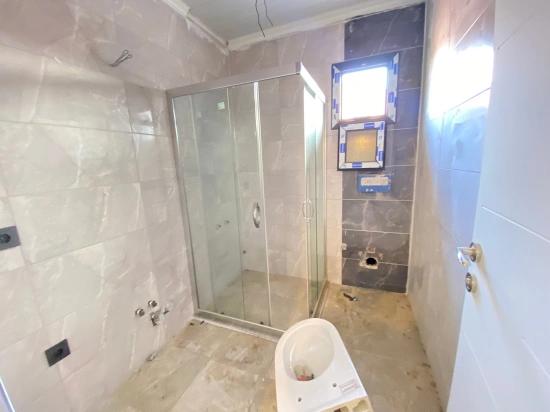Seferihisar Ürkmez zentrale Lage luxuriöse Terrasse null 3+1 Wohnung Doppelhaus