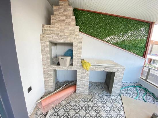 Seferihisar Ürkmez zentrale Lage luxuriöse Terrasse null 3+1 Wohnung Doppelhaus