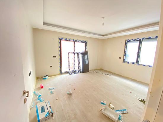 Luxuriöse, Brandneue 2+1-Wohnung In Zentraler Lage In Ürkmez Zu Verkaufen.