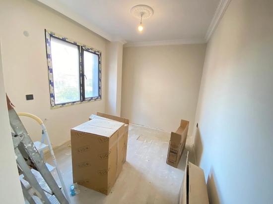 Seferihisar Ürkmez zentrale Lage luxus Sifir 2+1 Wohnung zum Verkauf