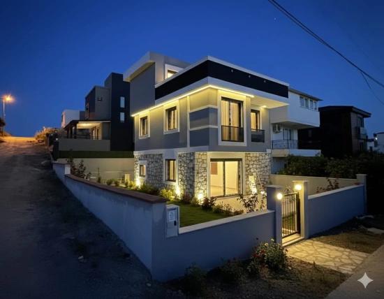 Ultra-Luxus-Villa (4+1) Mit Privatem Parkplatz In Doğanbey Zu Verkaufen