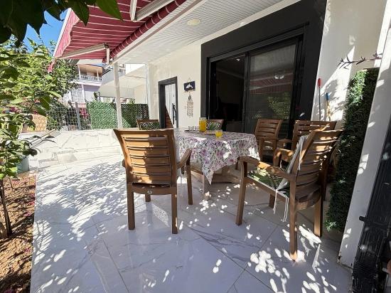 3+1 Villa Mit Eigentumswohnung Zum Verkauf Im Doğanbey Center