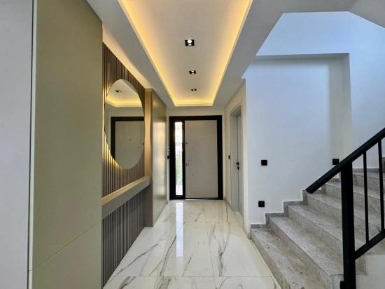 Luxuriöse, Völlig Freistehende 4+1-villa Mit Pool, Ganz Neu, In Sığacık, Seferihisar.