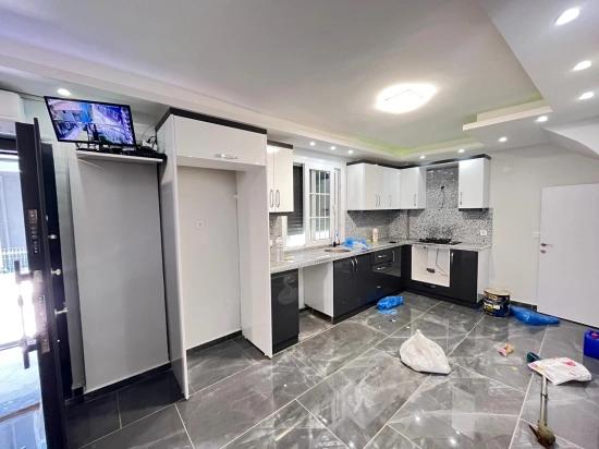 Modern Gestaltete, Sichere Freistehende 3+1-Villa In Seferihisar Payamlı!