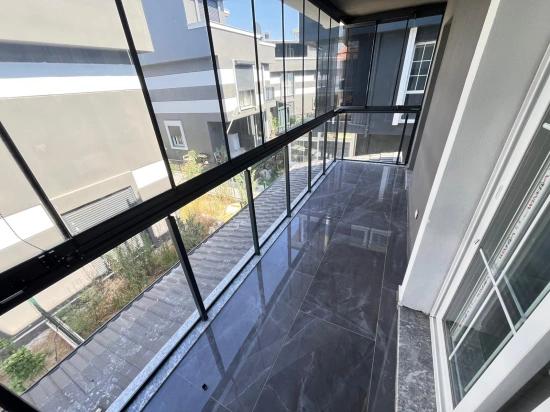 Modern Gestaltete, Sichere Freistehende 3+1-villa In Seferihisar Payamlı!
