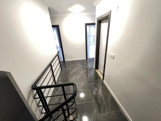 Modern Gestaltete, Sichere Freistehende 3+1-villa In Seferihisar Payamlı!