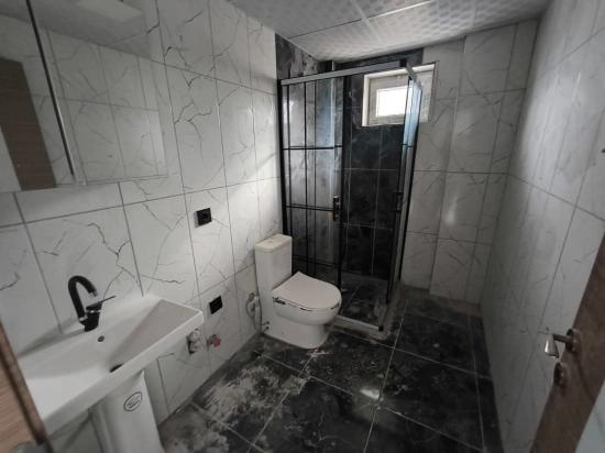 Wohnung Zum Verkauf Im Bezirk Menderes Fevzi Çakmak, Wo Blau Und Grün Aufeinandertreffen!
