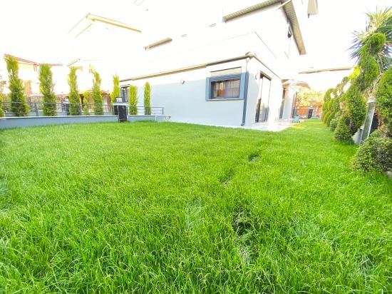 Luxuriöse 3+1-zimmer-villa Zum Verkauf In Seferihisar, Region Mersin, Direkt Am Meer, Mit Smart-home-systemen!