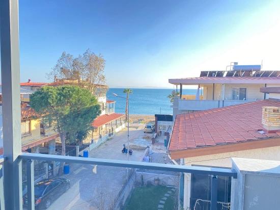 Luxuriöse 3+1-zimmer-villa Zum Verkauf In Seferihisar, Region Mersin, Direkt Am Meer, Mit Smart-home-systemen!