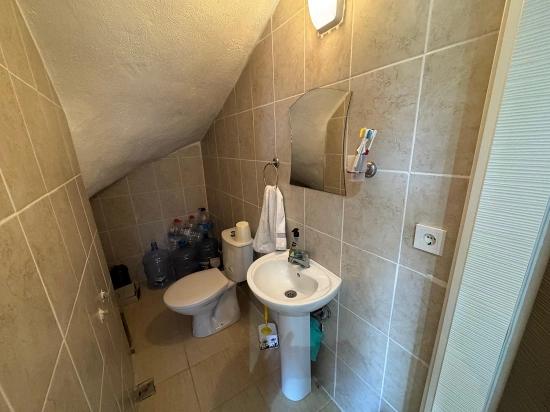 *seferihisar Cumhuriyet - Freistehendes Sommerhaus (2+1 Zimmer) Mit Garten Zu Verkaufen - 750 M Vom Meer Entfernt