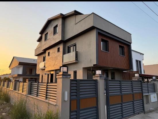 Modern Gestaltete, Freistehende Villa In Gümüldür Zu Verkaufen, Nur Wenige Gehminuten Vom Meer Entfernt.