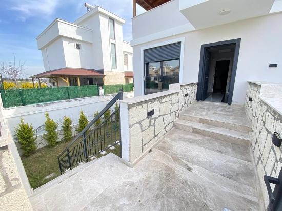 Freistehende, Luxuriöse 4+2-zimmer-villa Mit Pool Und Vollem Meerblick In Seferihisar!