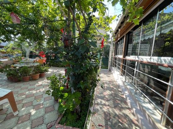 Gartengeschoss Mit Freistehendem Geschmack, Nahe Dem Meer, In Der Gegend Von Seferihisar Mersin! Zu Verkaufen2+1