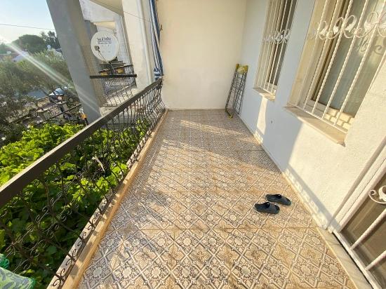 Seferihisar Cumhuriyet Mahallesi, Yıldız Tur Sitesi. 3+1 Wohnung Zum Verkauf, Wo Blau Und Grün Sich Treffen.