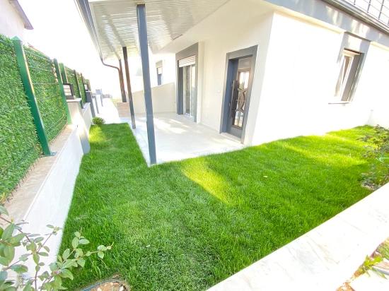 Nahe Am Meer, Abgeschiedene, Kostenlose 2+1-Eckvilla In Seferihisar'payamlı