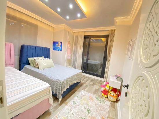 Luxuriöse 4+1-zimmer-villa Mit Vollem Meerblick Und Pool Im Atatürk-viertel Von Seferihisar!