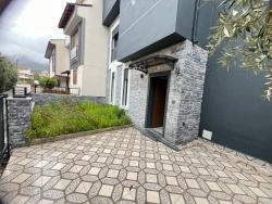 50 M Vom Meer Entfernt In Özdere Orta Mahalle! Modernes Design, Brandneue 3+1 Villa