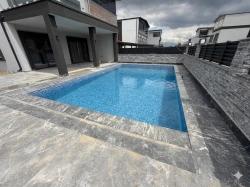 Luxuriöse 3+1-Zimmer-Villa Mit Privatem Pool, 750 M Vom Meer Entfernt In Seferihisar Cumhuriyet!