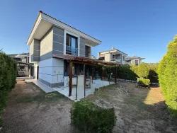 3+1-Zimmer Villa Zu verkaufen in Cumhuriyet Bz. Seferihisar Doğanbey - 360 m²