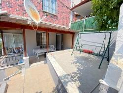 Erdgeschosswohnung (1+1 Zimmer) Am Meer In Ürkmez Zu Verkaufen