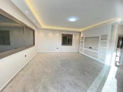 Brandneues Freistehendes Haus Mit 2 Schlafzimmern Und Einem Zusätzlichen Zimmer In Seferihisar Kavakdere, Inmitten Der Natur Und 3 Km Vom Meer Entfernt.