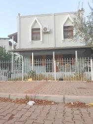 3+1 Villa Zum Verkauf In Ürkmez, 50 M Vom Meer Entfernt