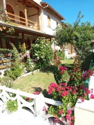 3+1 Villa Zum Verkauf In Doğanbey, In Einer Anlage Am Meer Mit Swimmingpool