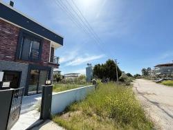 2+1 Villa In Doğanbey Mit Vollem Meerblick Und Garten Zu Verkaufen