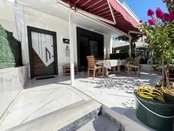 3+1 Villa Mit Eigentumswohnung Zum Verkauf Im Doğanbey Center