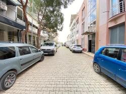 2+1-Zimmer-Wohnung Zum Verkauf In Seferihisar, Mersin, 100 Meter Vom Meer Entfernt.