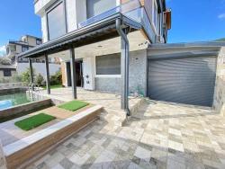 5+1 Villa Zum Verkauf Mit Pool Und Meerblick In Seferihisar Doğanbey