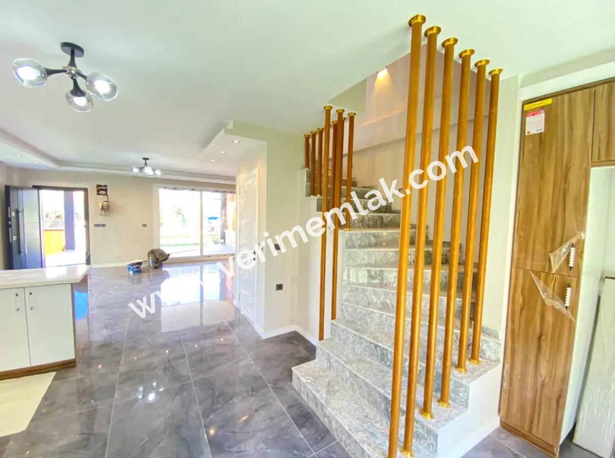 Ultra Luxus Villa Zum Verkauf In Doganbeyde 3 1 Villa Mit Großem Garten