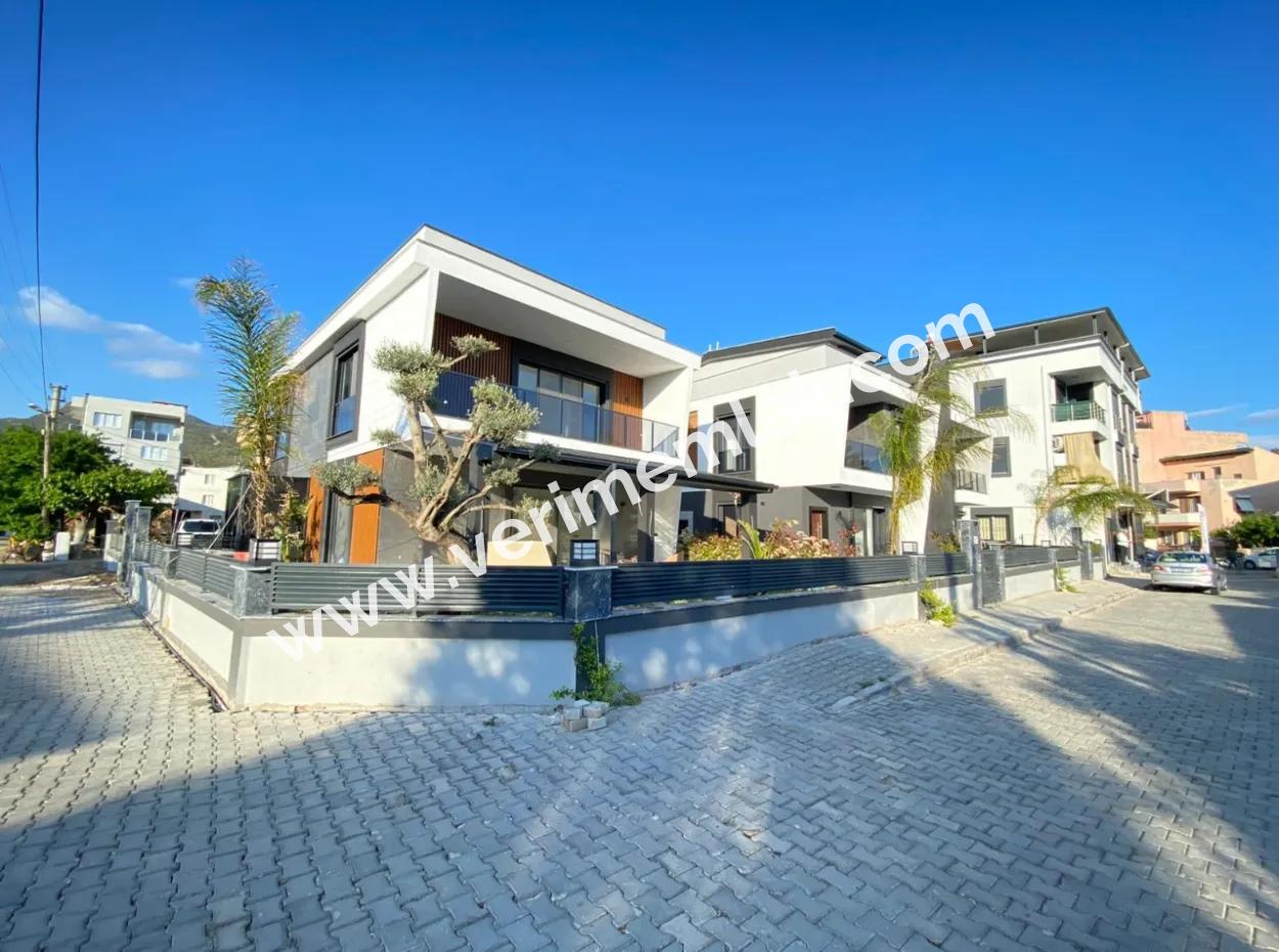 3 1 Villa Zum Verkauf Mit Fussbodenheizung In Meeresnähe In Ürkmez