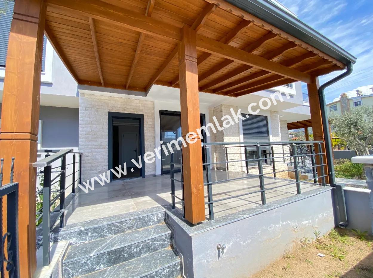 2 1 Villa Zum Verkauf Mit 500M2 Garten Zum Meer In Doğanbey